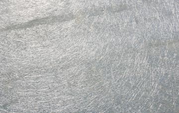 Keelars Tye laminate fibreglass or shingles?